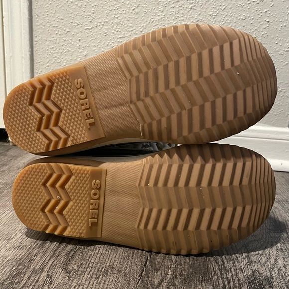 Sorel Joan of Arctic Faux Fur Waterproof Snow Boot - Picture 4 of 12